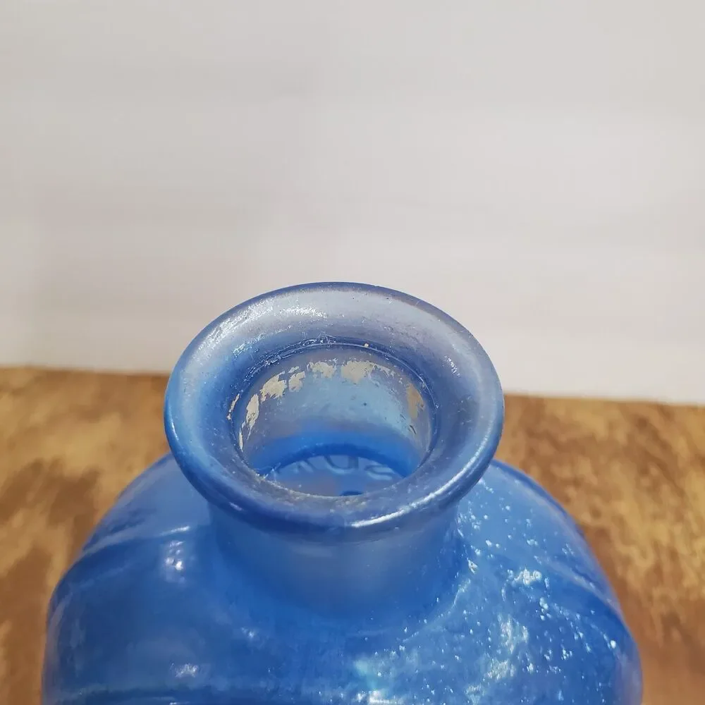 1970 Ezra Brooks Never Surrender Blue Glass Whiskey Bourbon Decanter Bottle